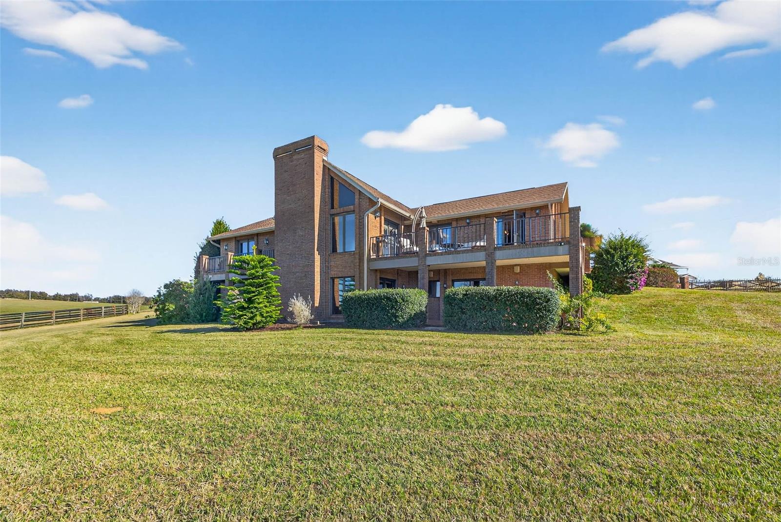 TB8466998 Property Photo