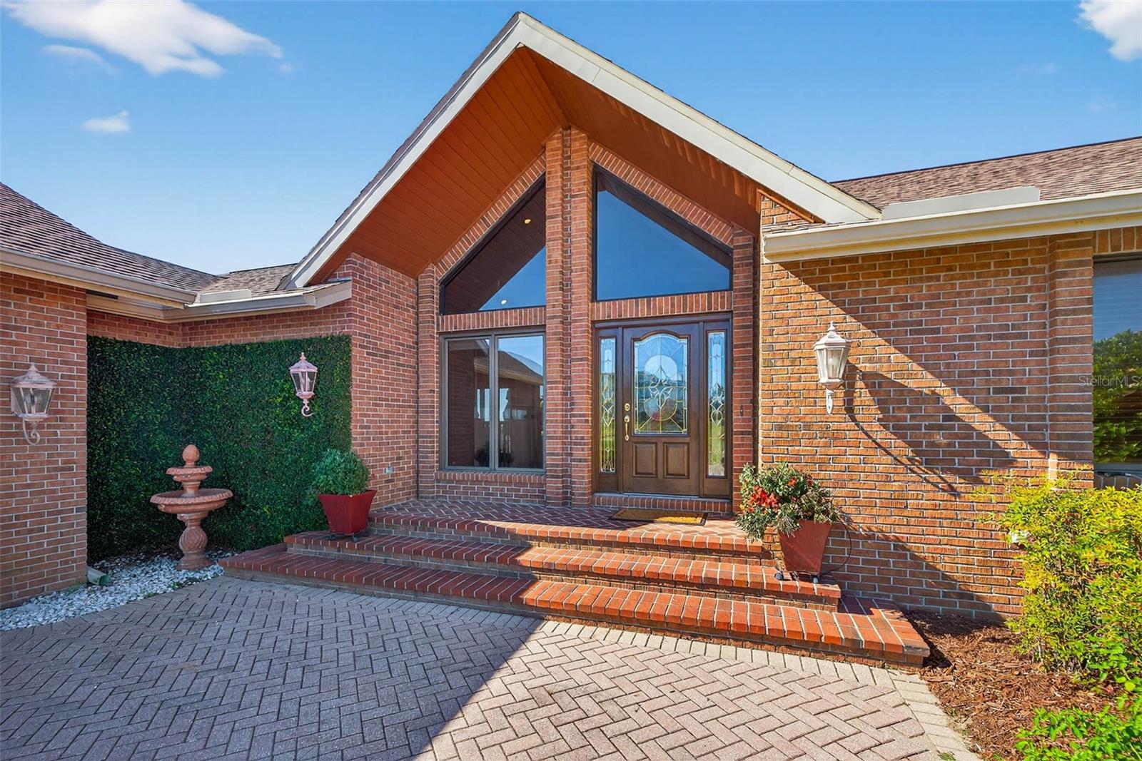 TB8466998 Property Photo