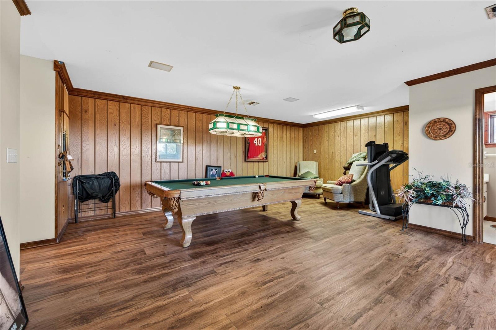 TB8466998 Property Photo