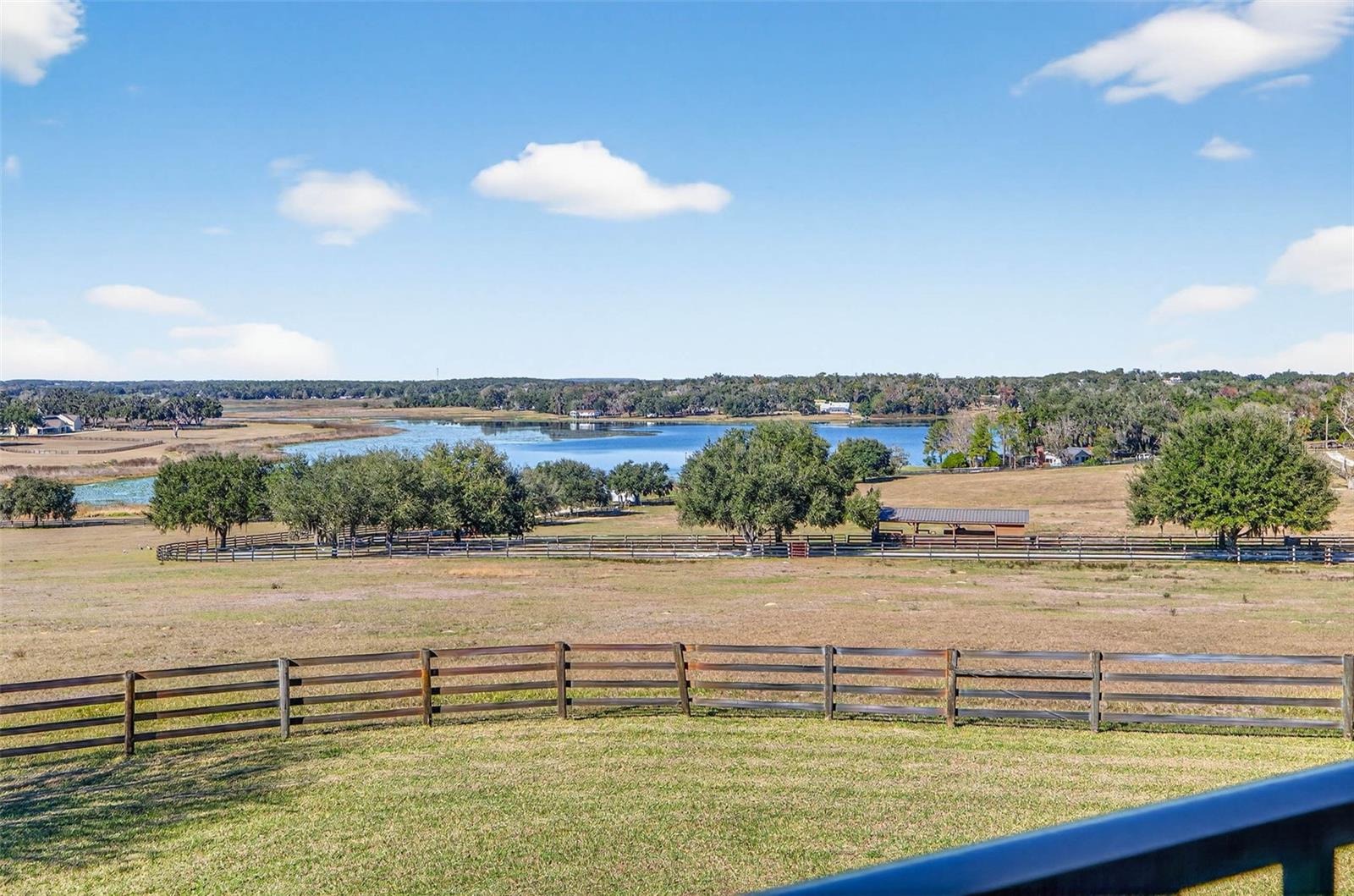 TB8466998 Property Photo