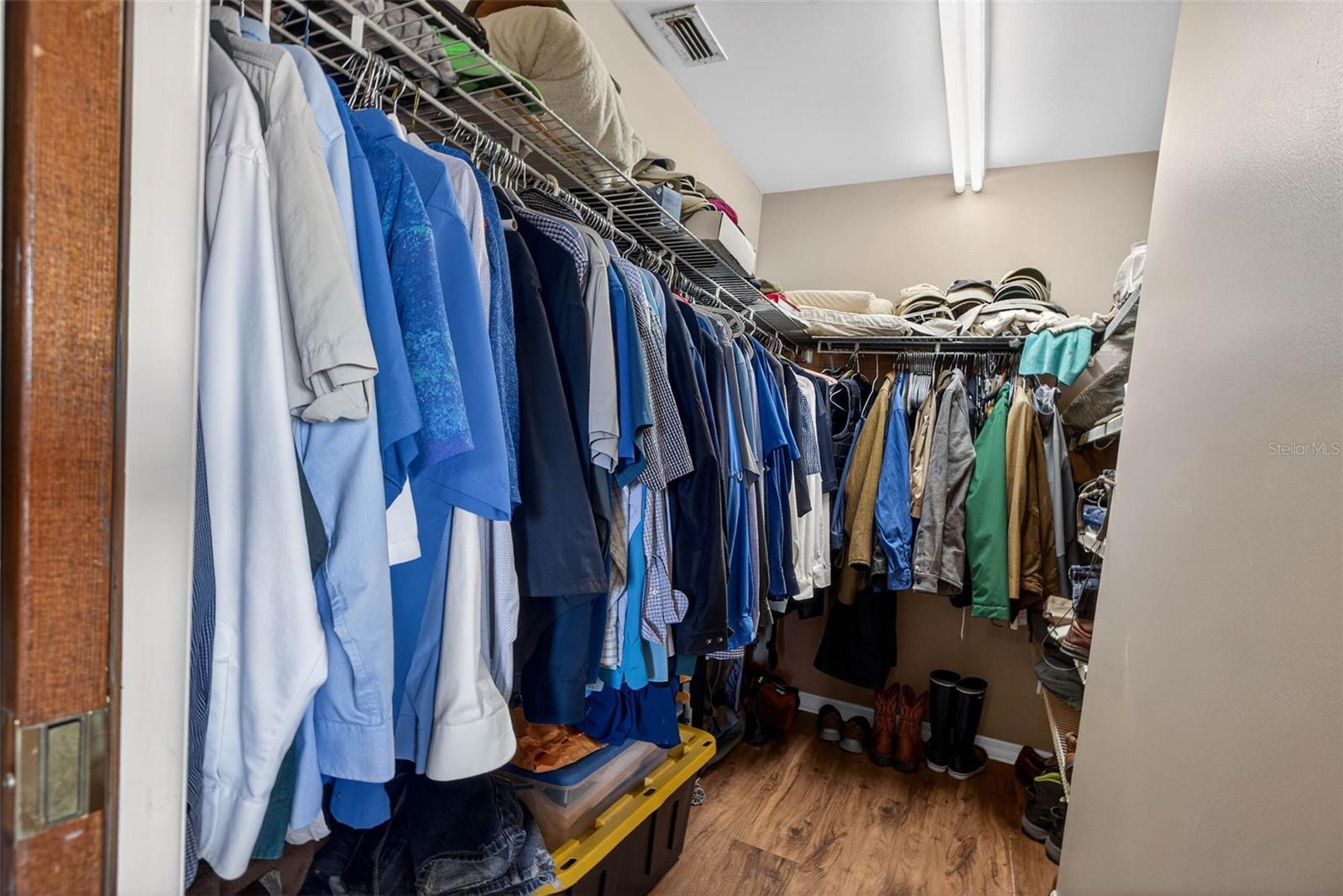 TB8466998 Property Photo