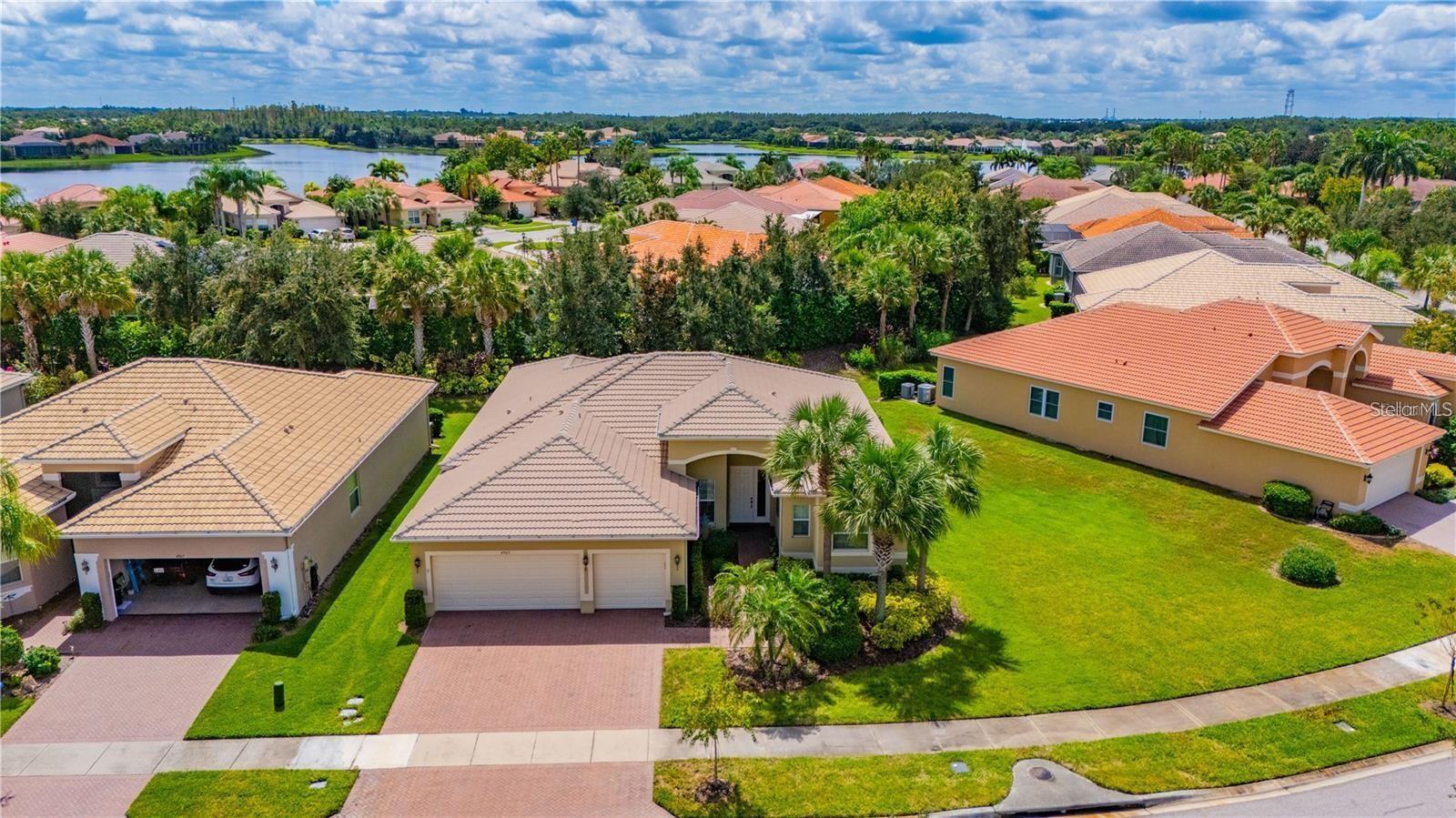 4963 SAPPHIRE SOUND DR, WIMAUMA, FL, 33598