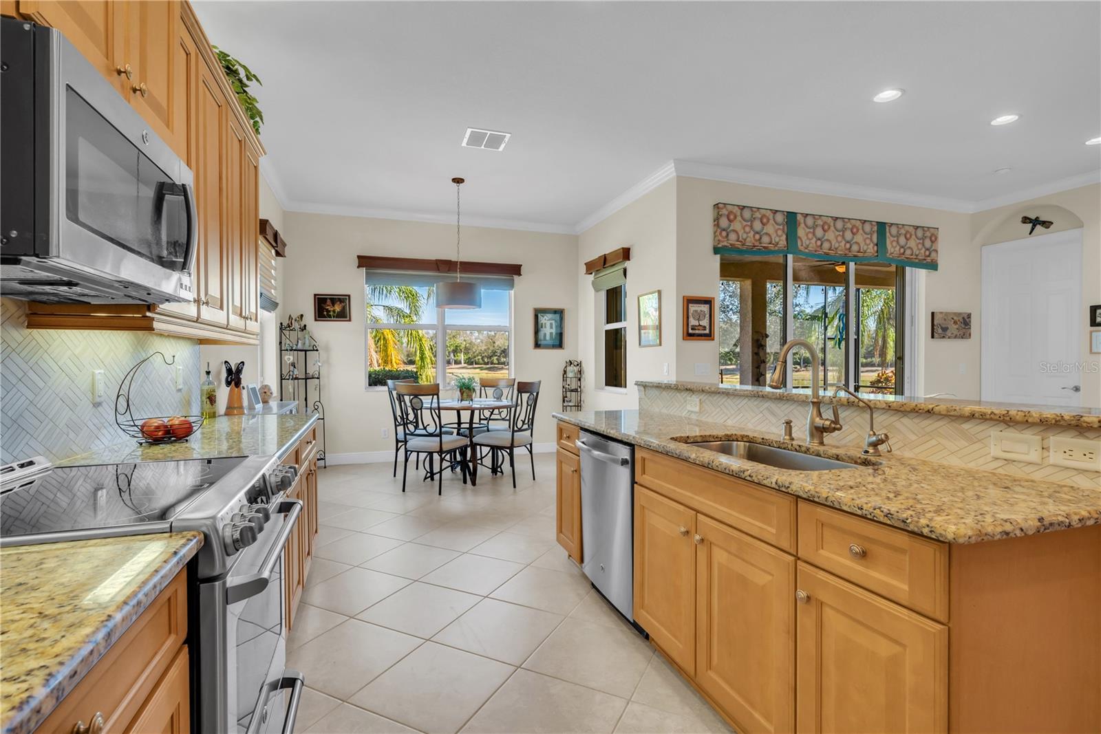 16108 CEDAR KEY DR, WIMAUMA, FL, 33598