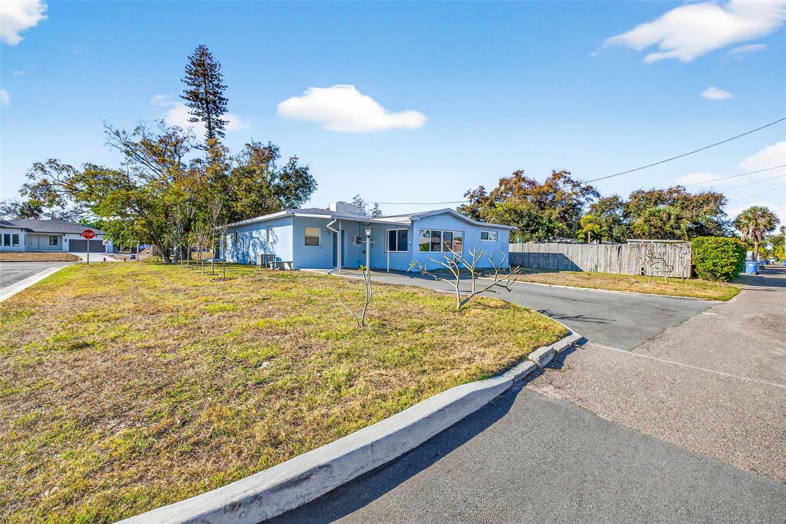 6701 BURLINGTON AVE N, ST PETERSBURG, FL, 33710