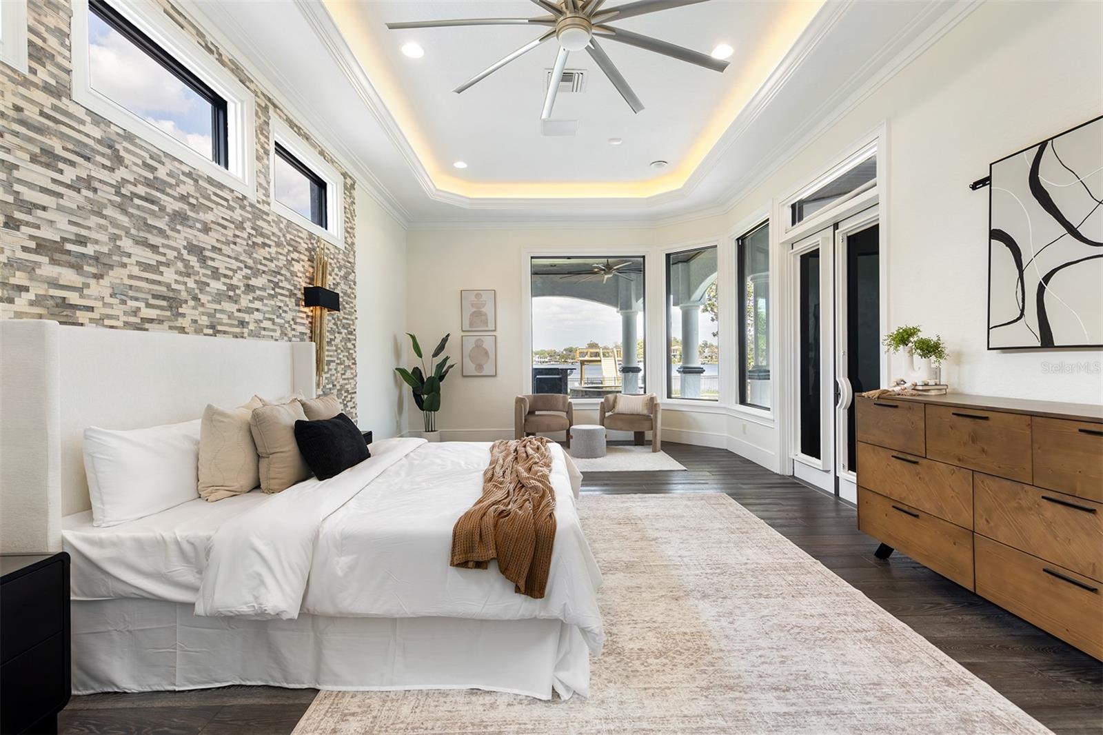 O6375693 Property Photo