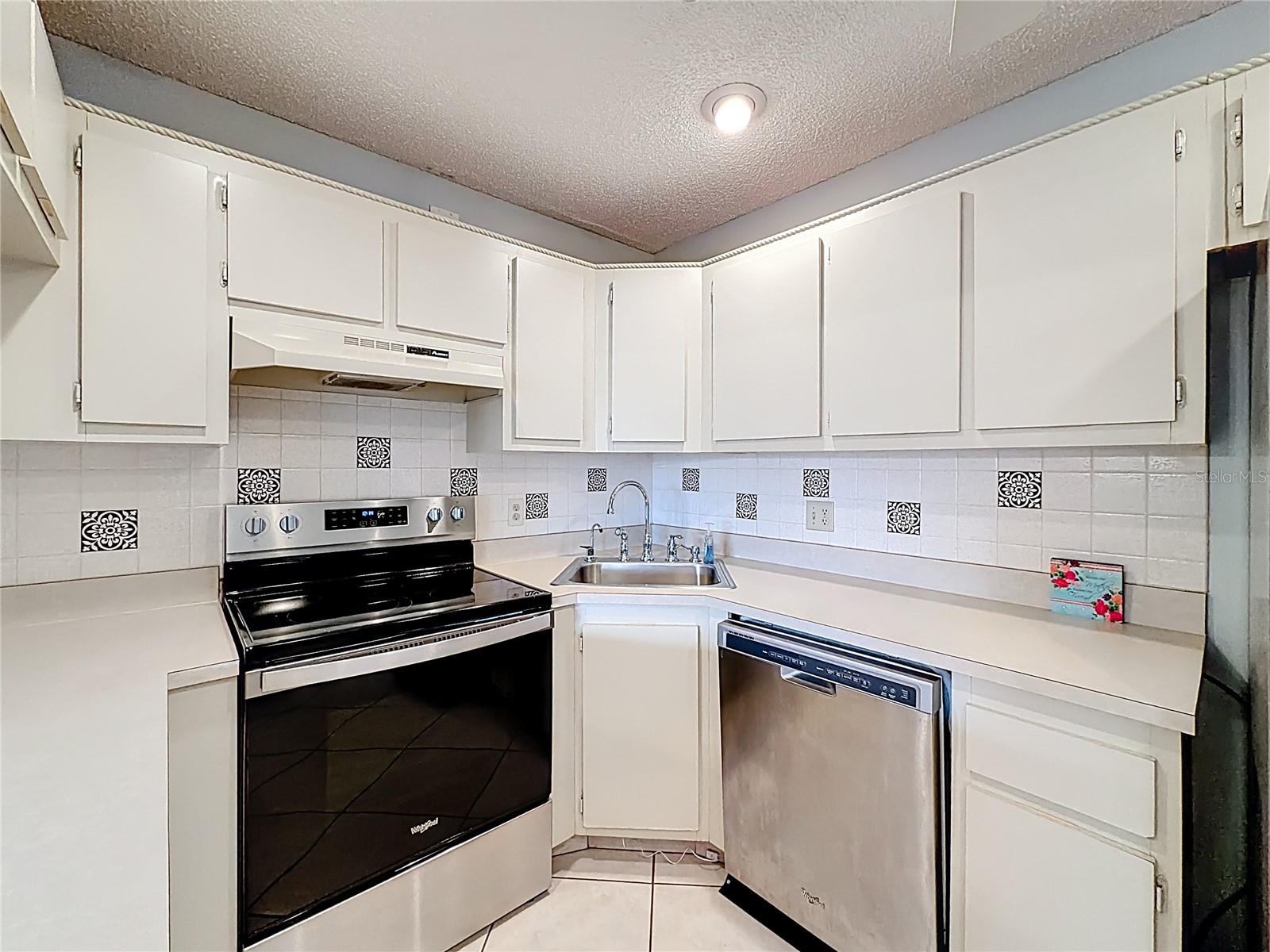 826 SKY PINE WAY #G2, GREENACRES, FL, 33415