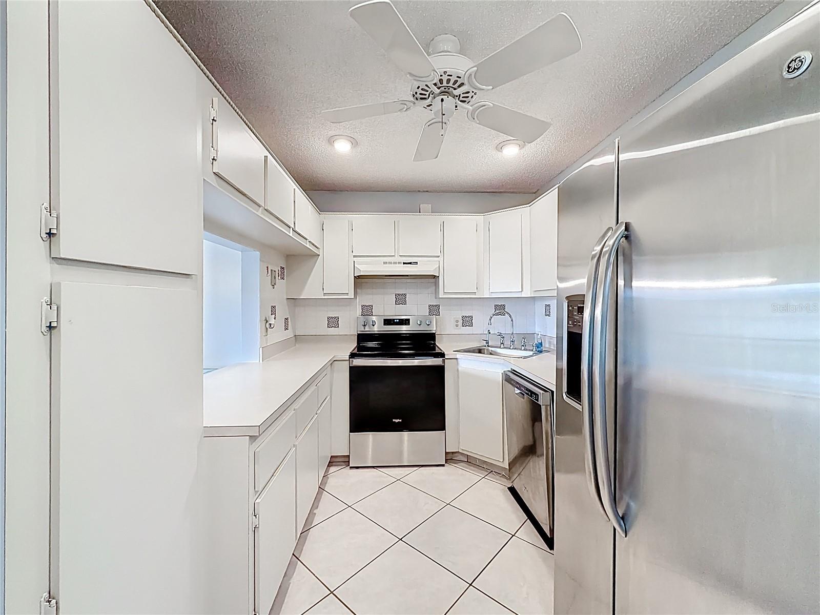 826 SKY PINE WAY #G2, GREENACRES, FL, 33415