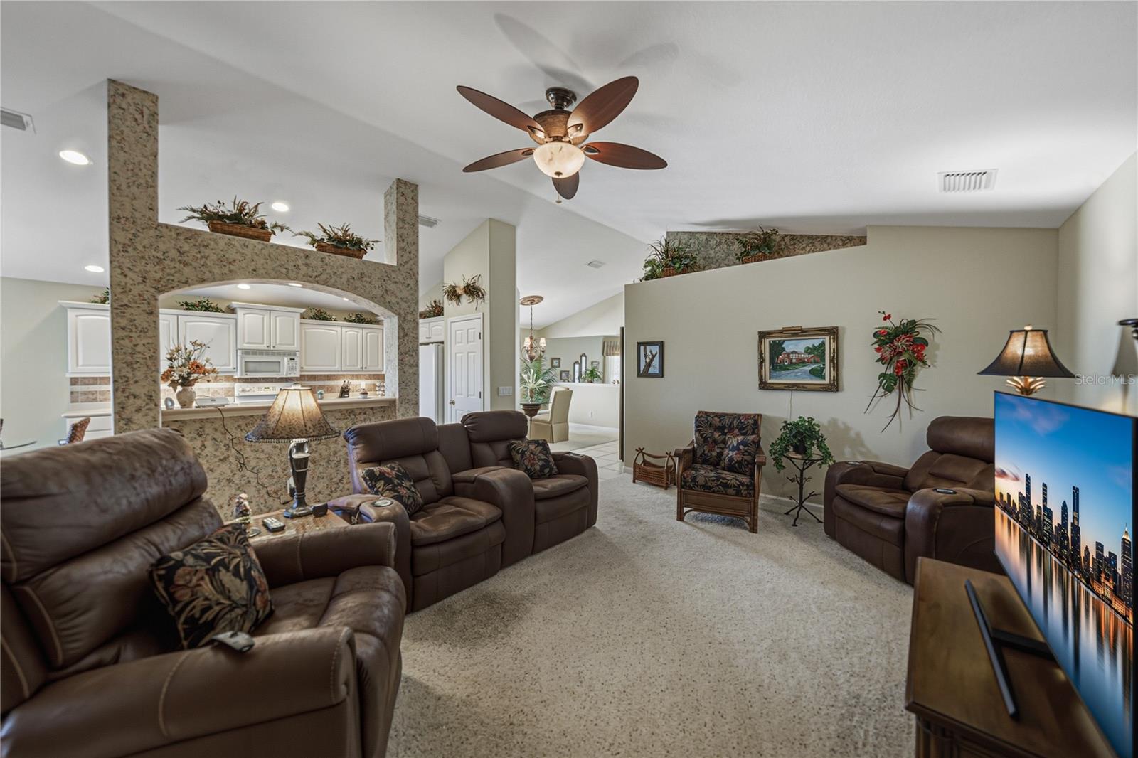 332 NIBLICK CIR, WINTER HAVEN, FL, 33881