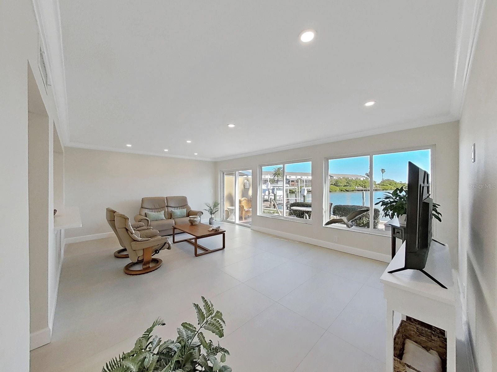 825 E GULF BLVD #110, INDIAN ROCKS BEACH, FL, 33785