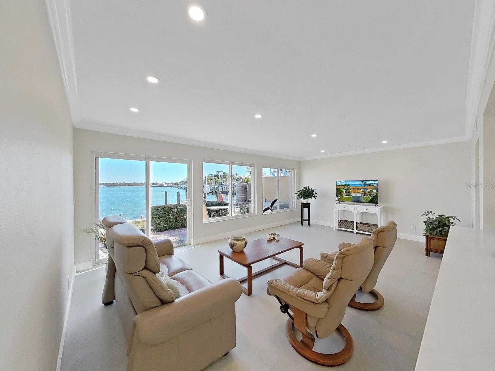 825 E GULF BLVD #110, INDIAN ROCKS BEACH, FL, 33785