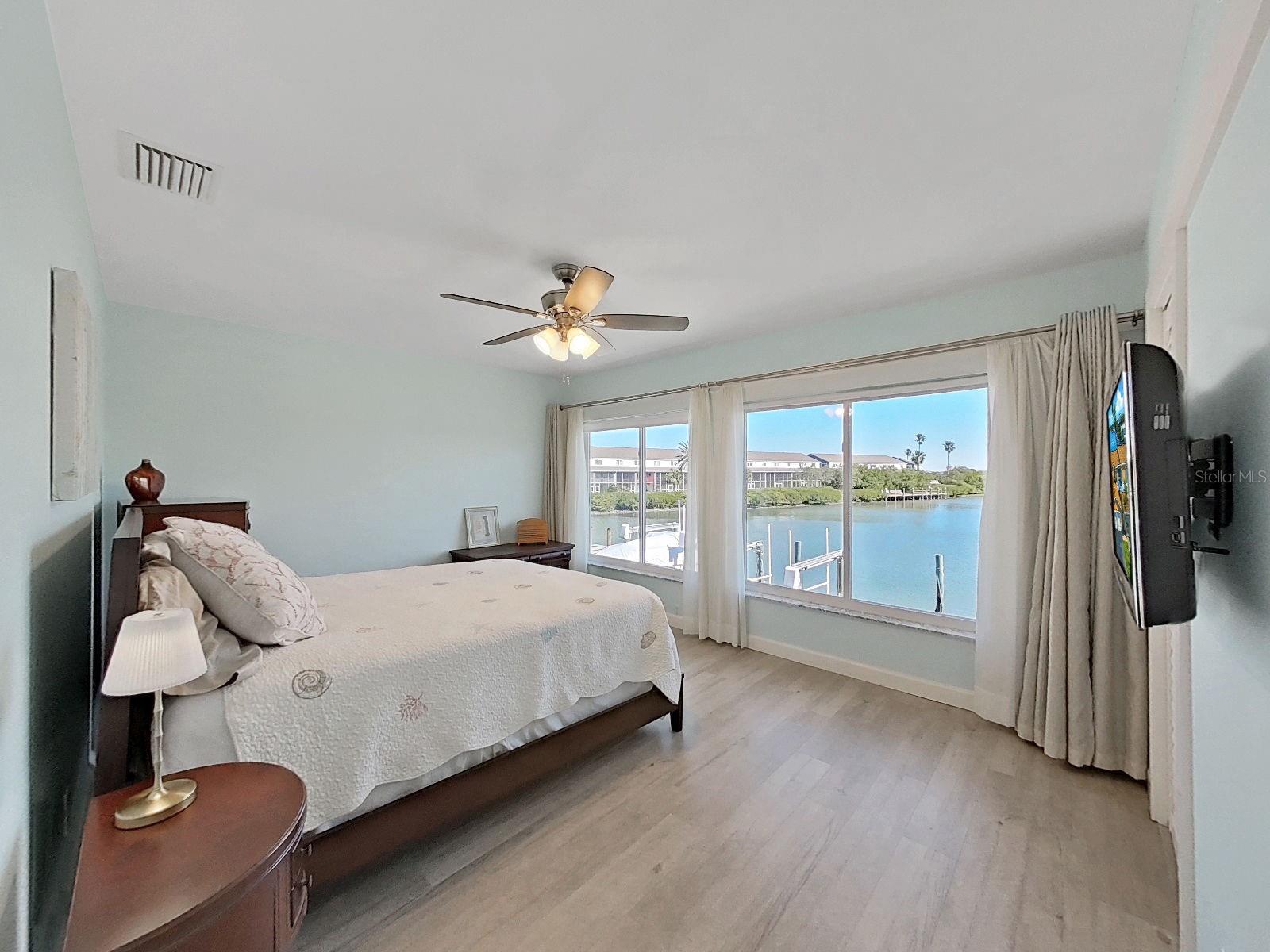 825 E GULF BLVD #110, INDIAN ROCKS BEACH, FL, 33785