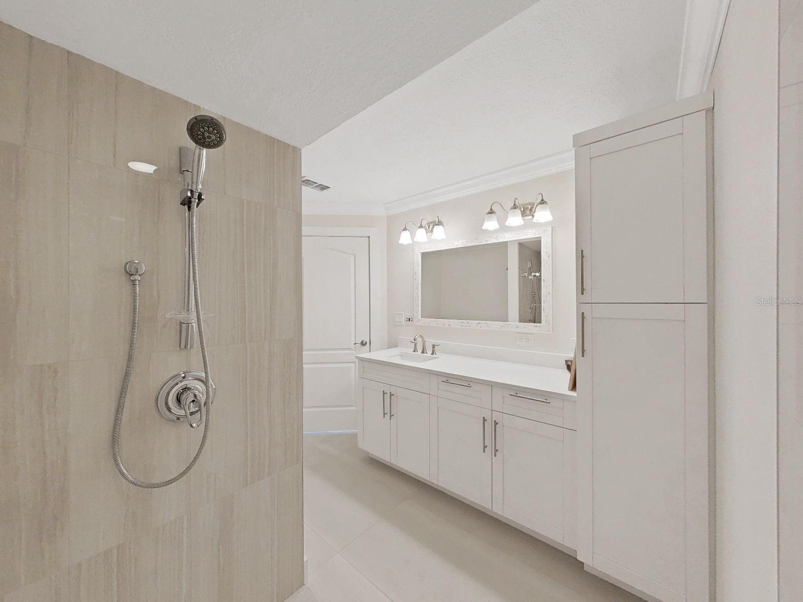 825 E GULF BLVD #110, INDIAN ROCKS BEACH, FL, 33785