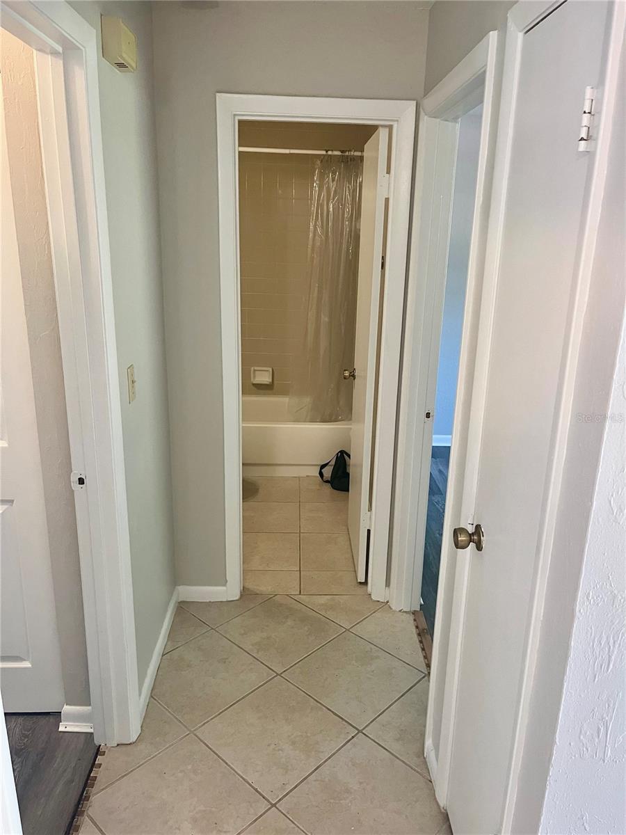 3430 NW 21ST DR #D-2, GAINESVILLE, FL, 32605