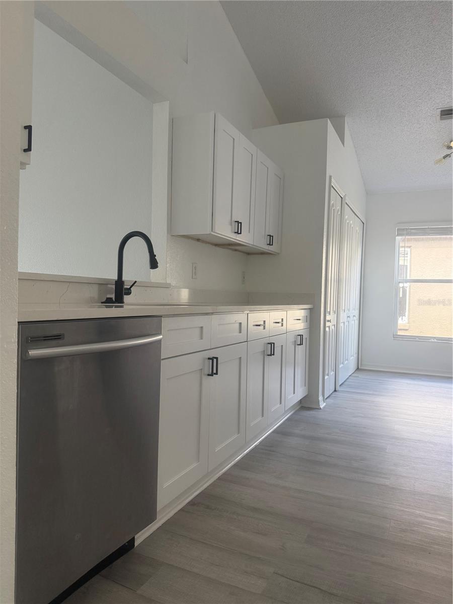 12605 MIDPOINTE DR, RIVERVIEW, FL, 33578