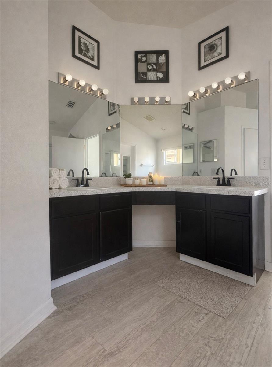 12605 MIDPOINTE DR, RIVERVIEW, FL, 33578