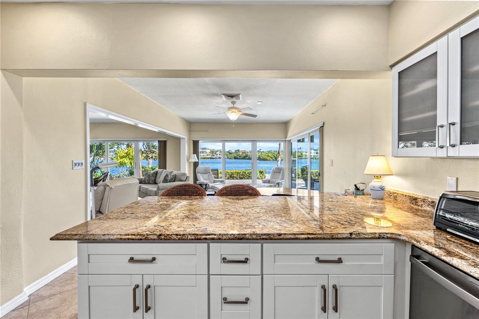 1320 MOONMIST DR #B-11, SARASOTA, FL, 34242