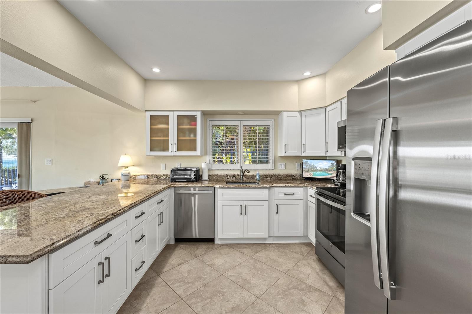 1320 MOONMIST DR #B-11, SARASOTA, FL, 34242