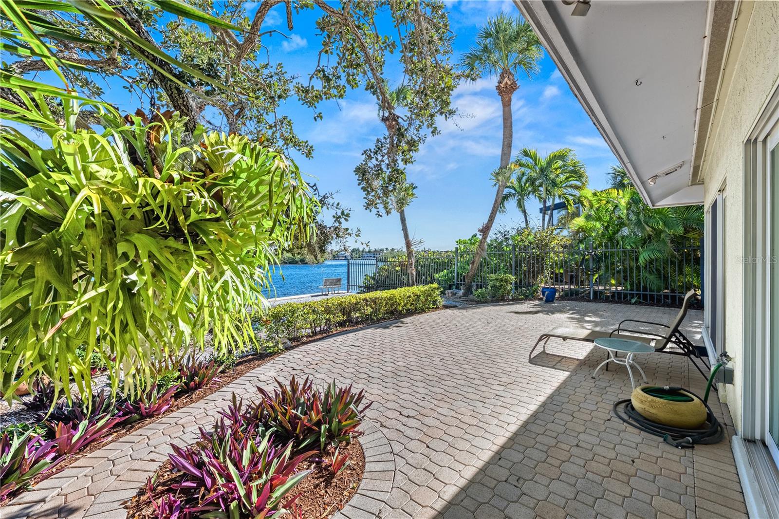 1320 MOONMIST DR #B-11, SARASOTA, FL, 34242