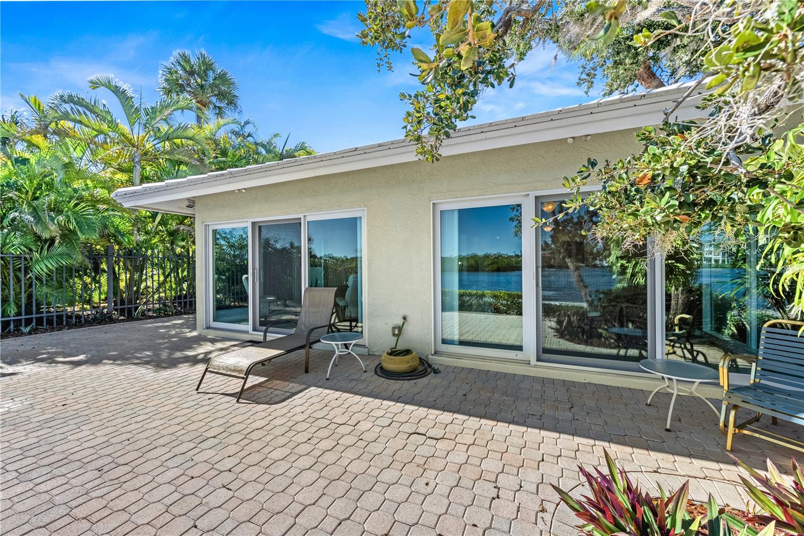 1320 MOONMIST DR #B-11, SARASOTA, FL, 34242