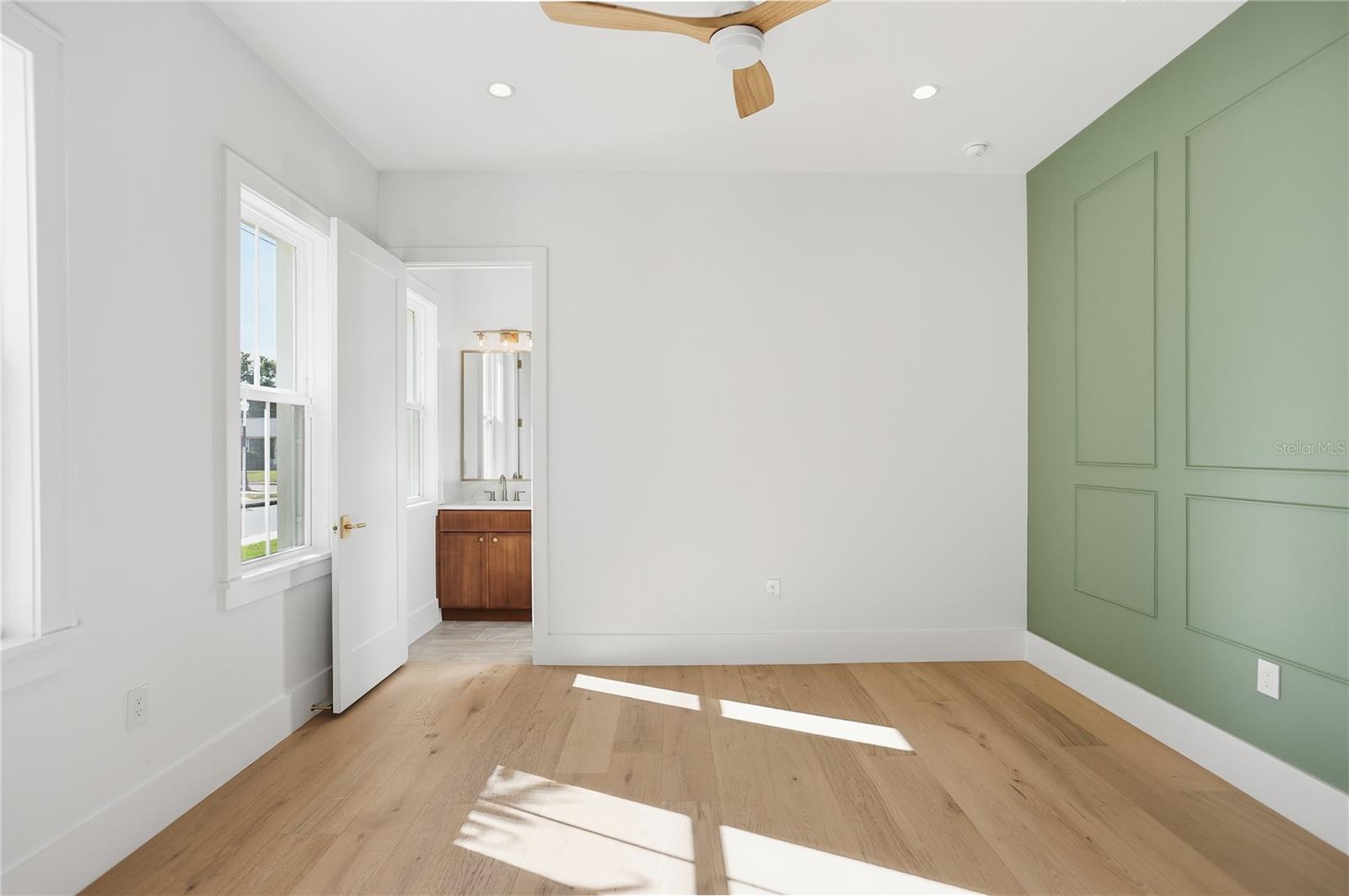 9 E NEWELL ST, WINTER GARDEN, FL, 34787