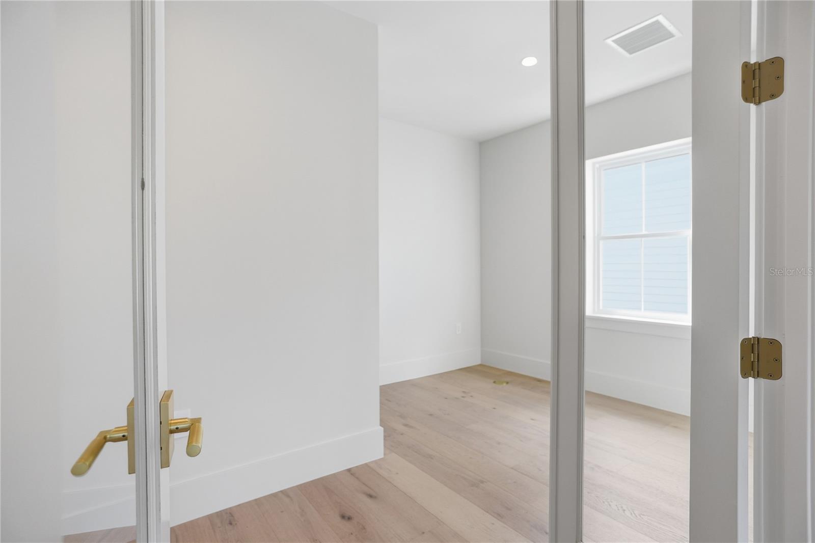 9 E NEWELL ST, WINTER GARDEN, FL, 34787