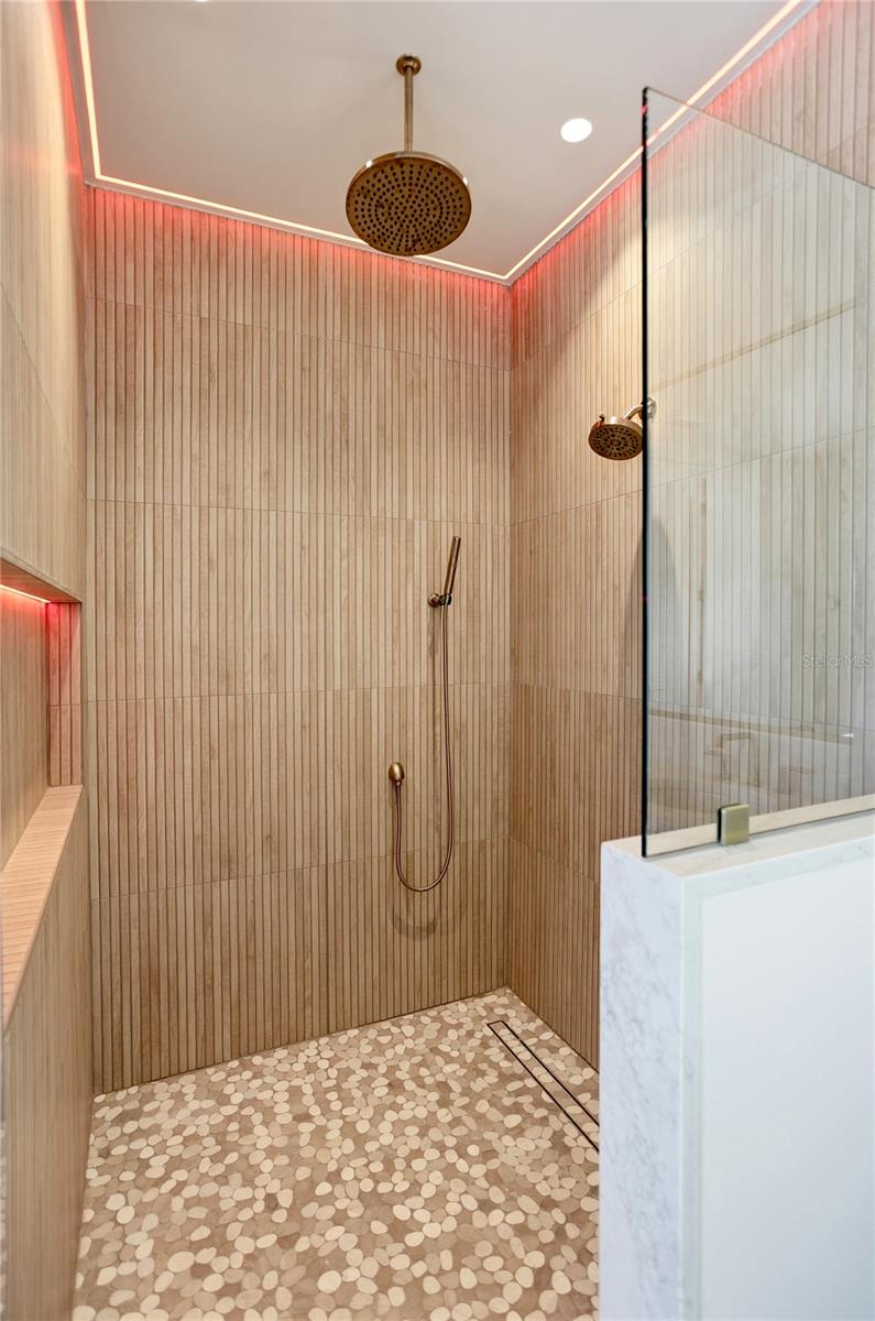 9 E NEWELL ST, WINTER GARDEN, FL, 34787