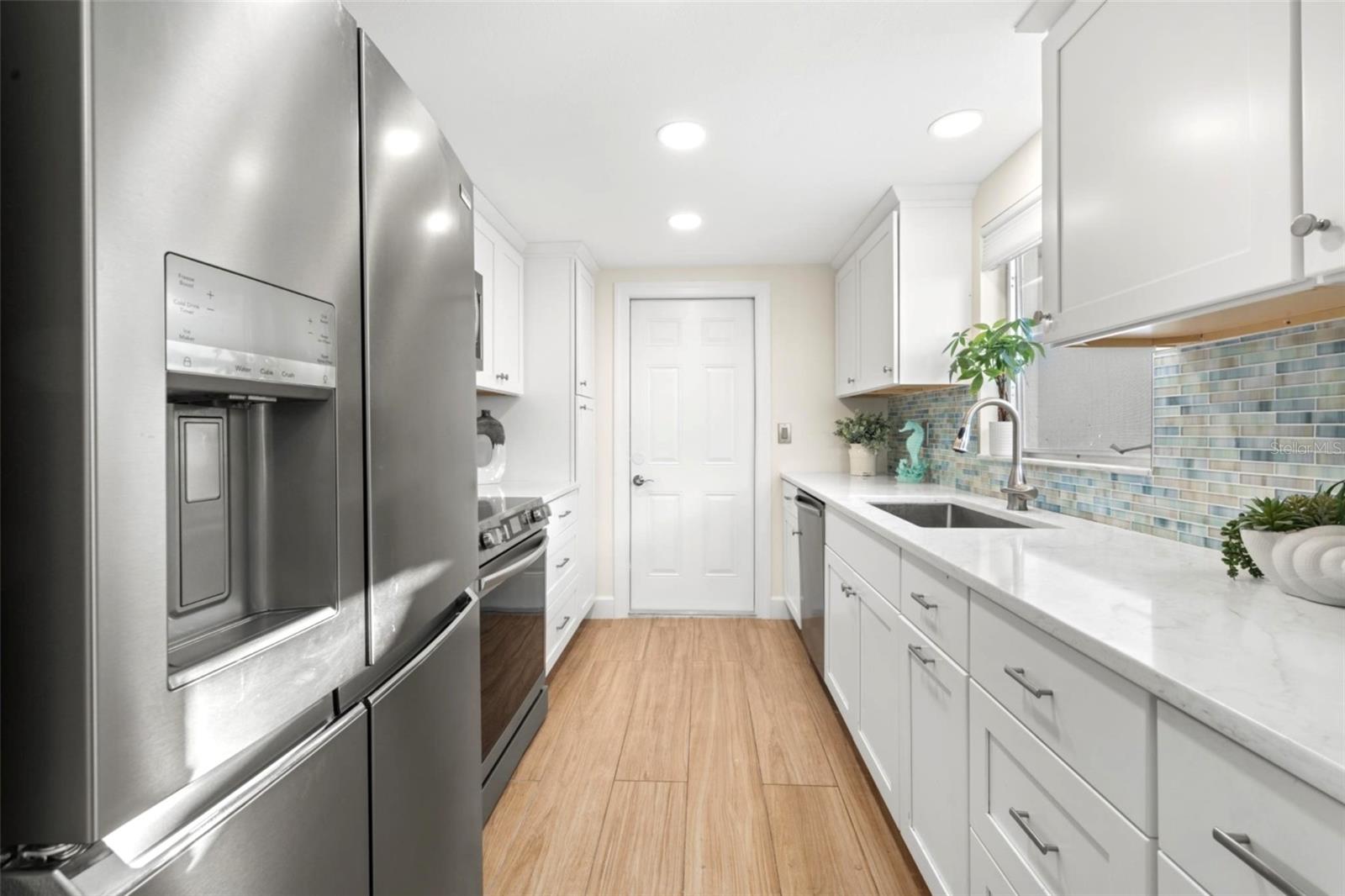 237 HOURGLASS WAY #V6, SARASOTA, FL, 34242