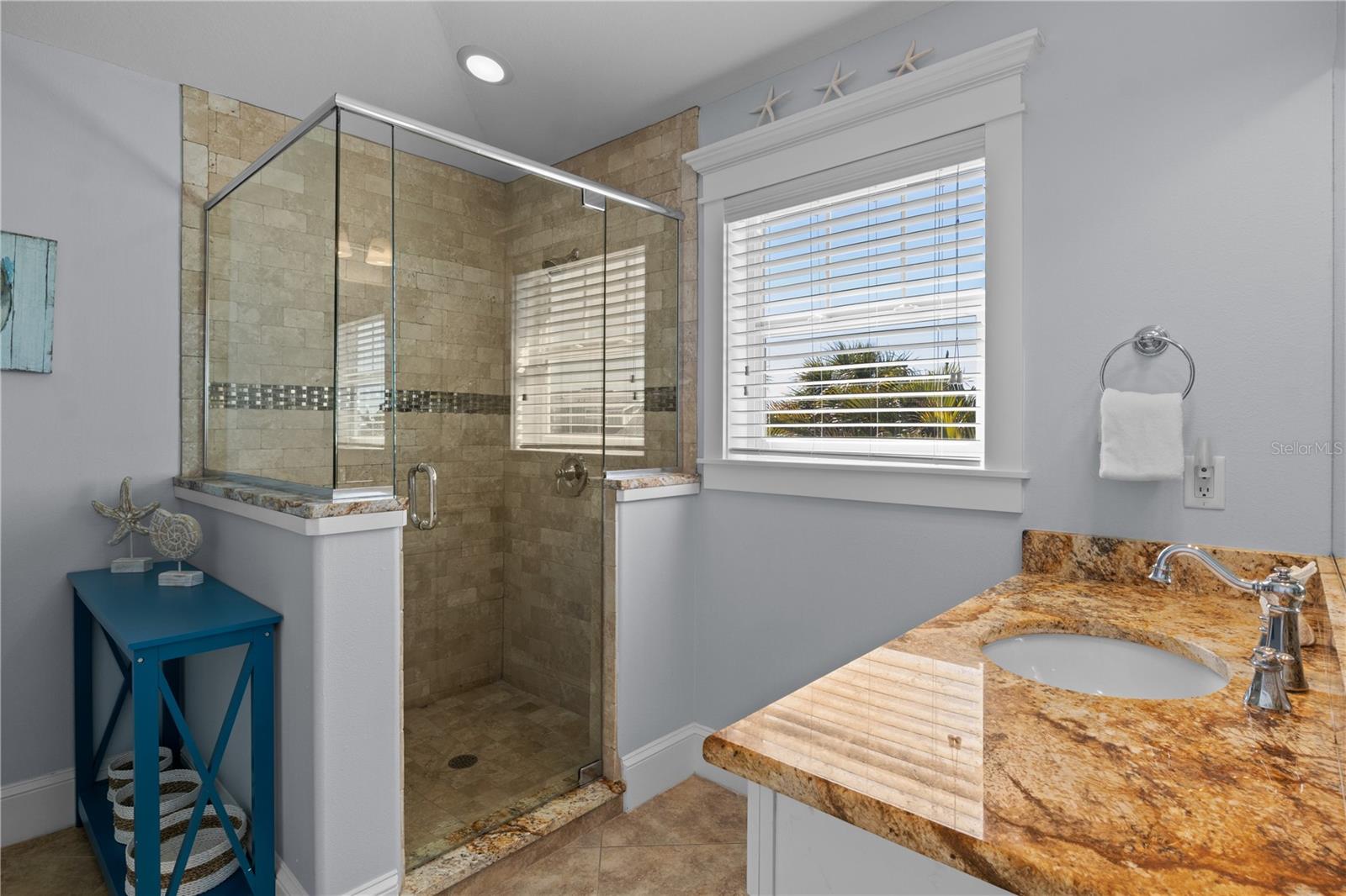 A4679284 Property Photo