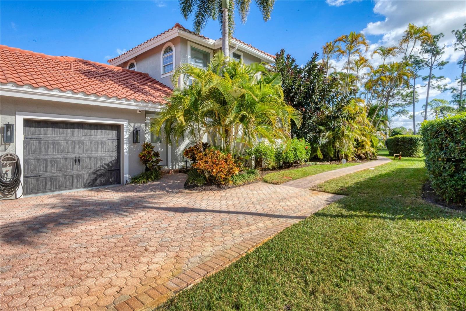 A4679288 Property Photo