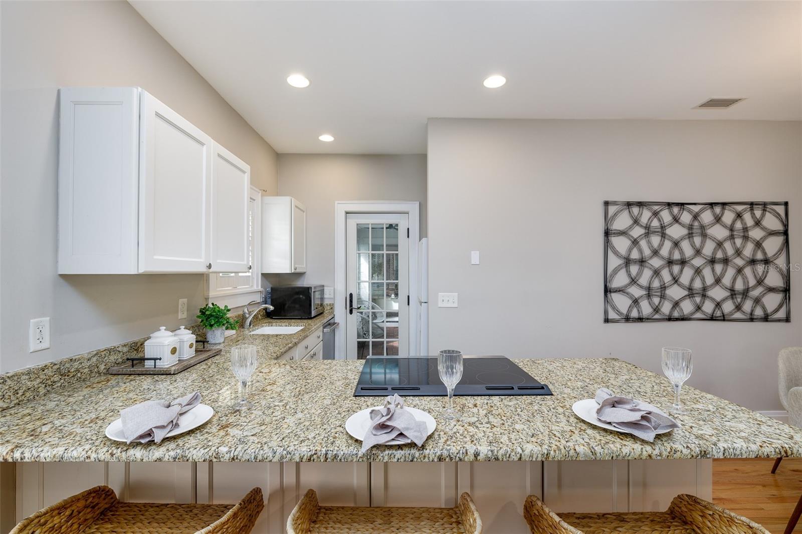 TB8467265 Property Photo