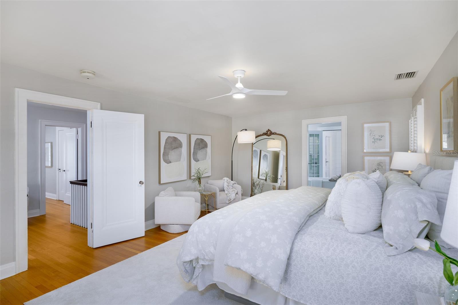 TB8467265 Property Photo