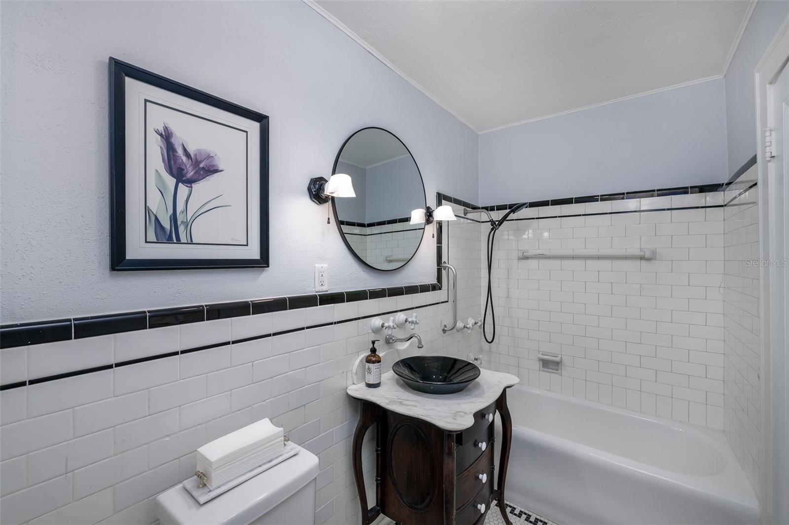 TB8467265 Property Photo