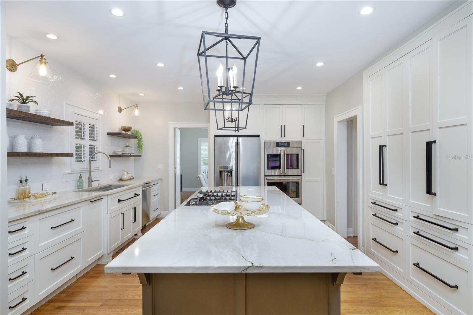 TB8467265 Property Photo