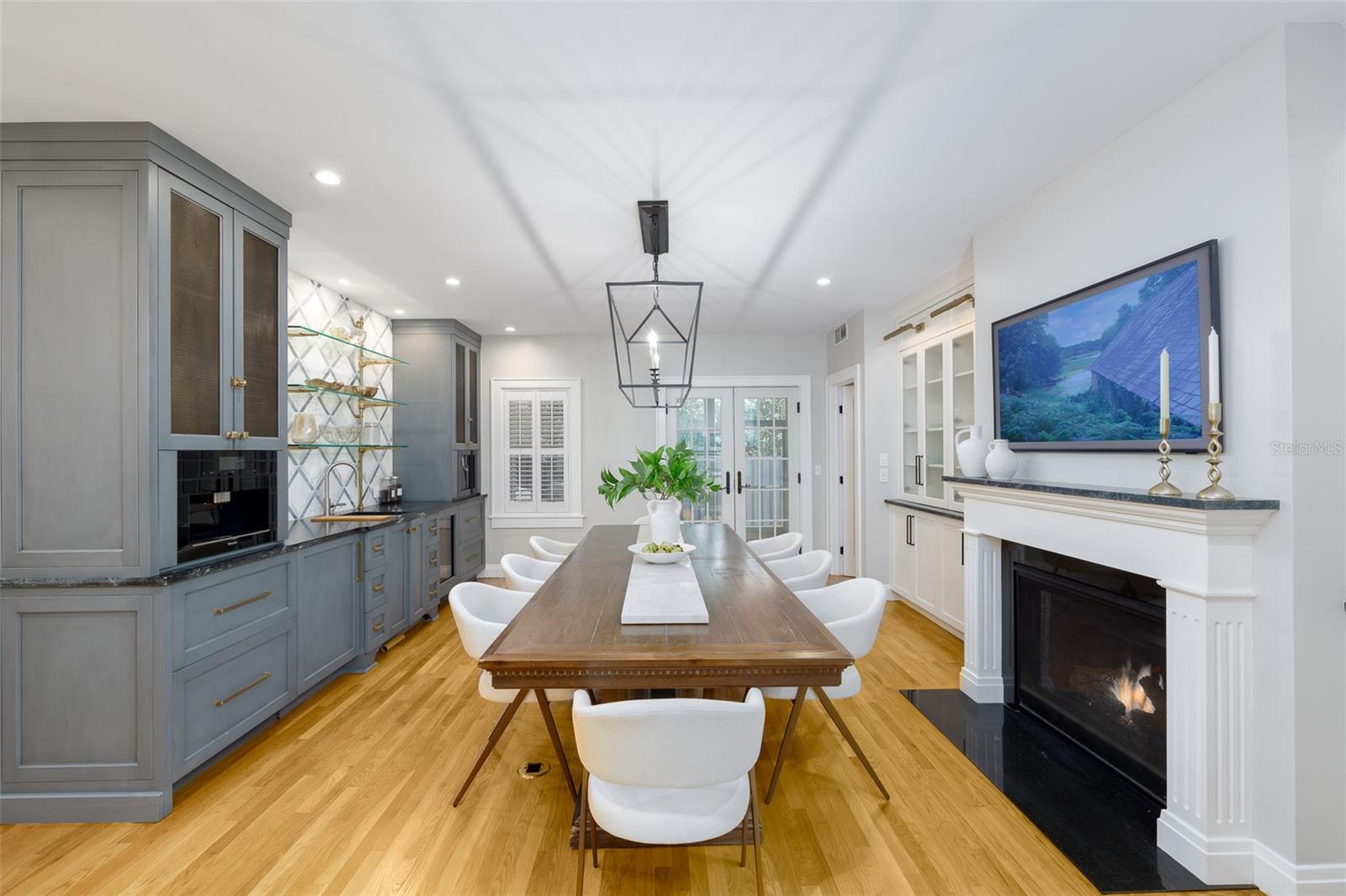 TB8467265 Property Photo