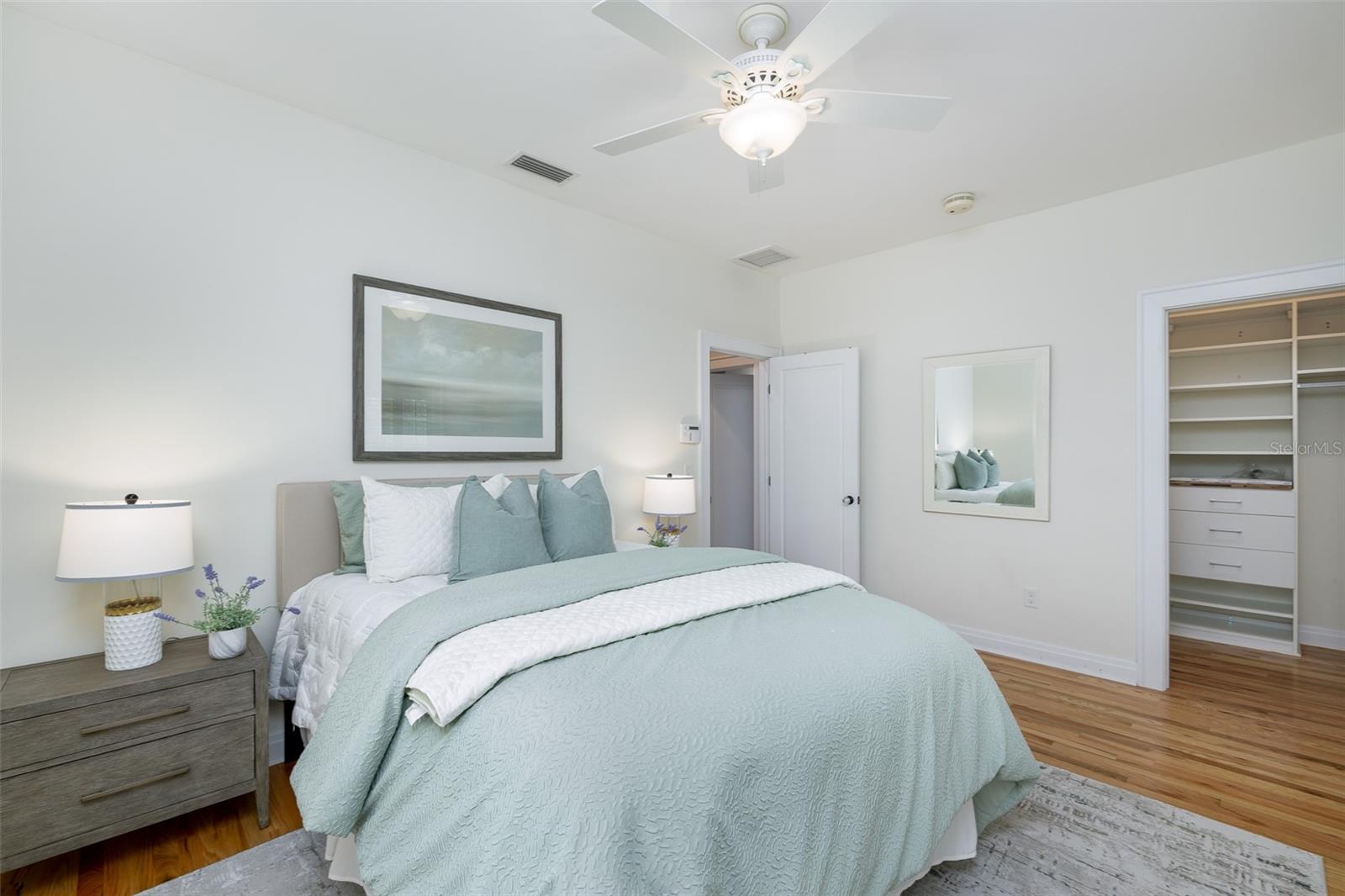 TB8467265 Property Photo