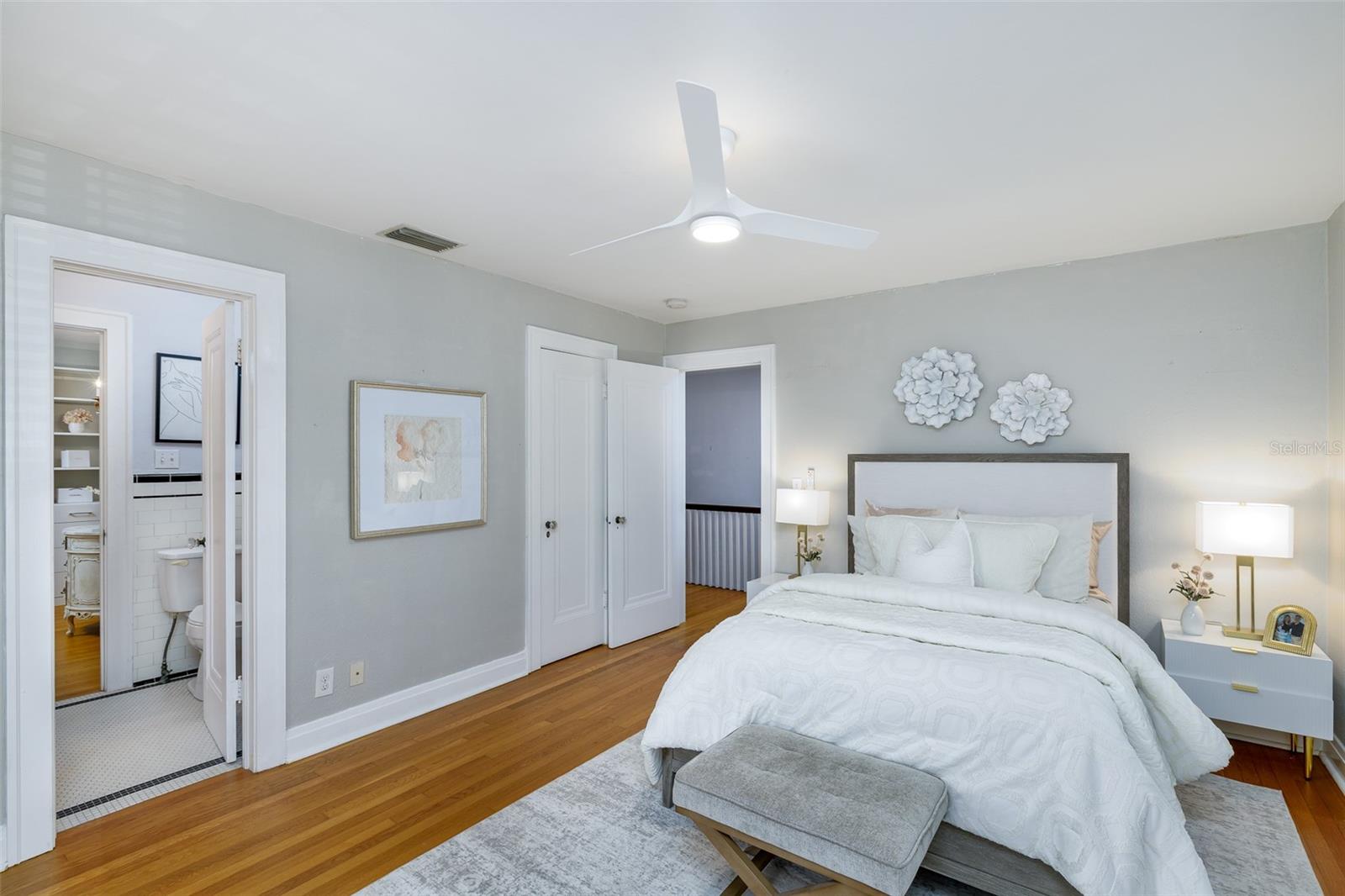 TB8467265 Property Photo