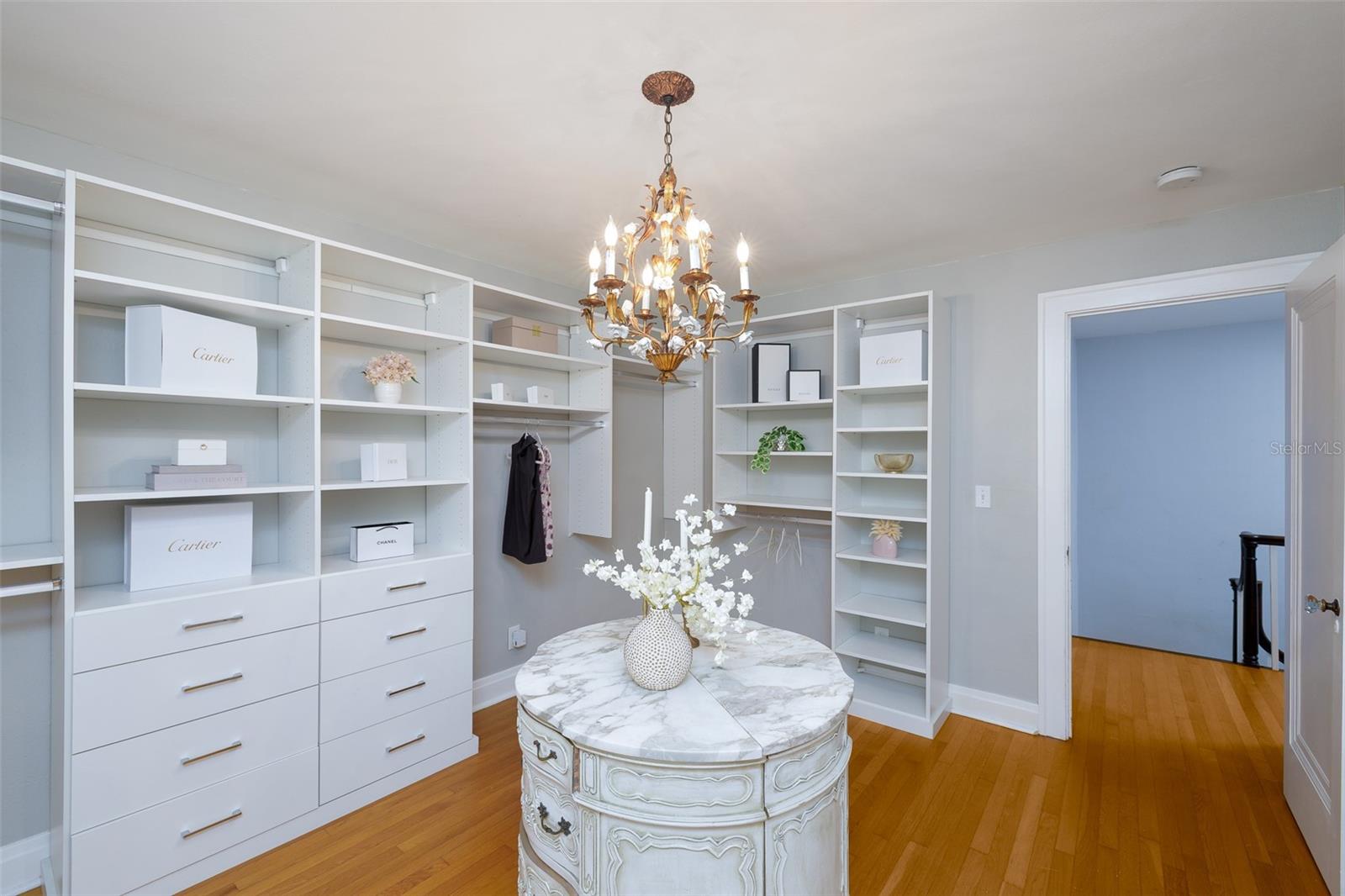 TB8467265 Property Photo