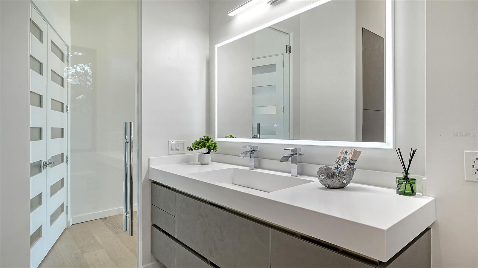 A4679306 Property Photo