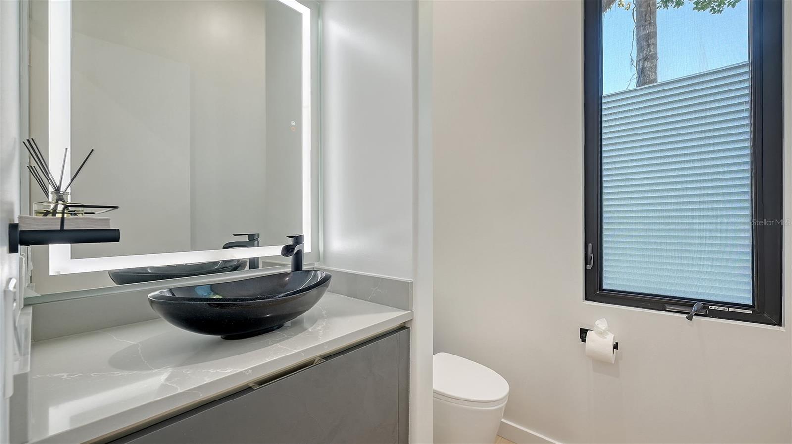 A4679306 Property Photo