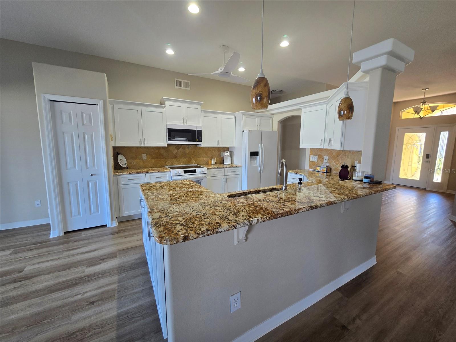 2498 RUSK CT, DELTONA, FL, 32738