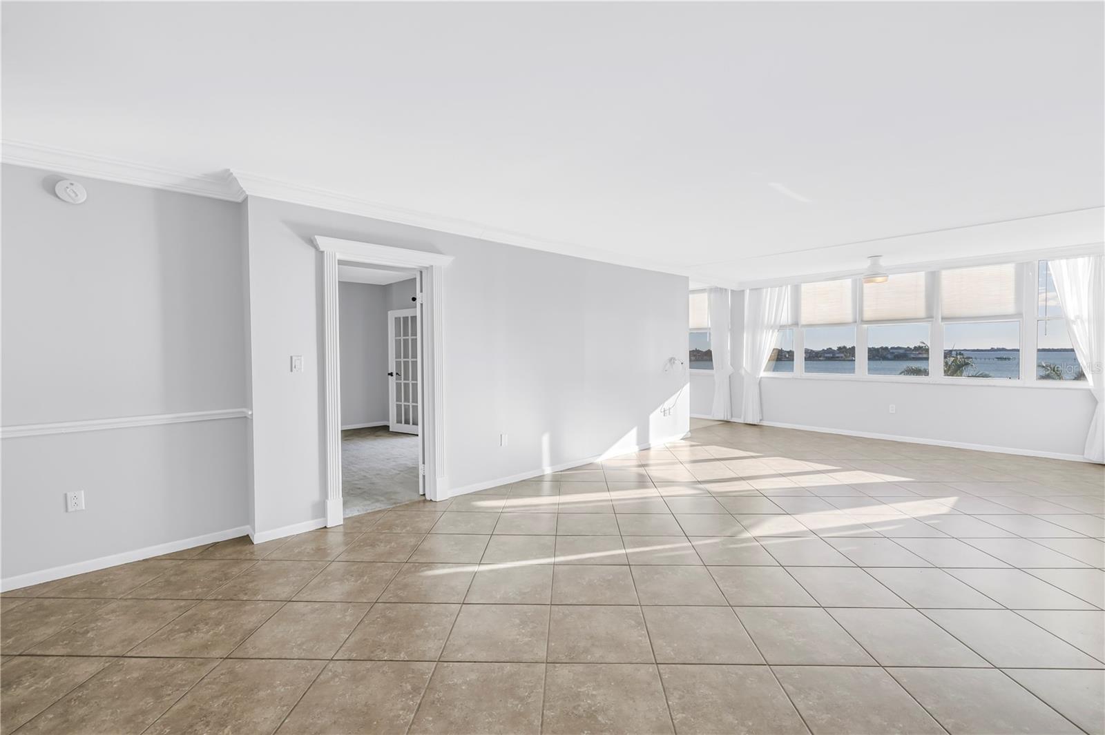 5108 BRITTANY DR S #405, ST PETERSBURG, FL, 33715