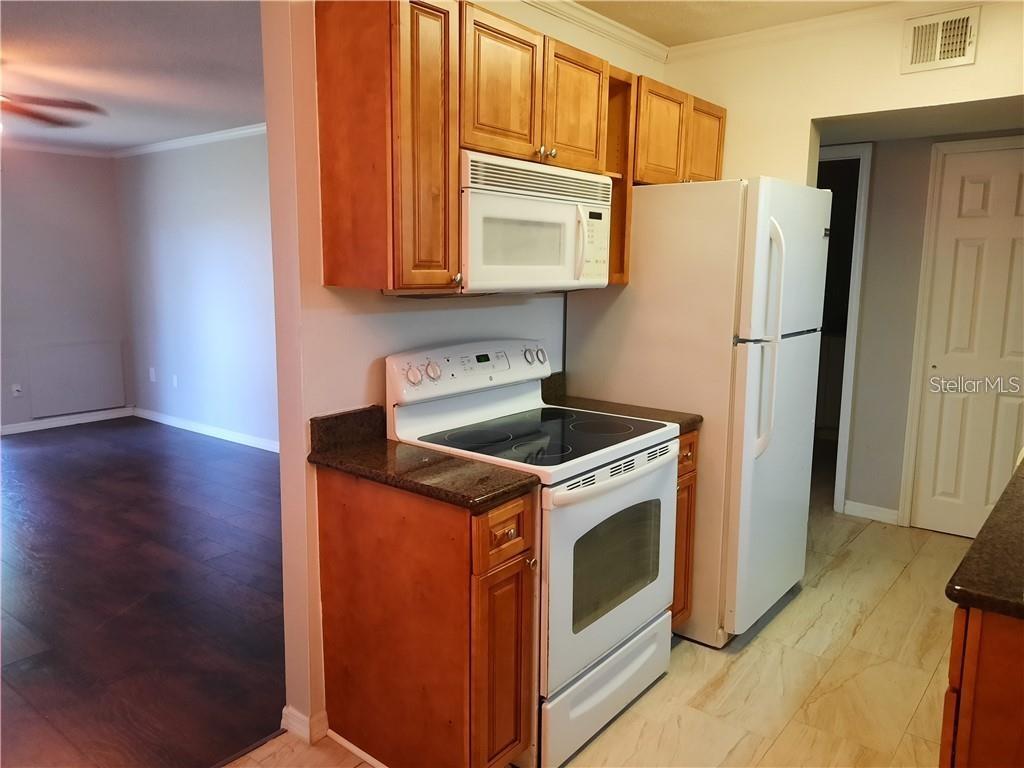 1695 LEE RD #B210, WINTER PARK, FL, 32789