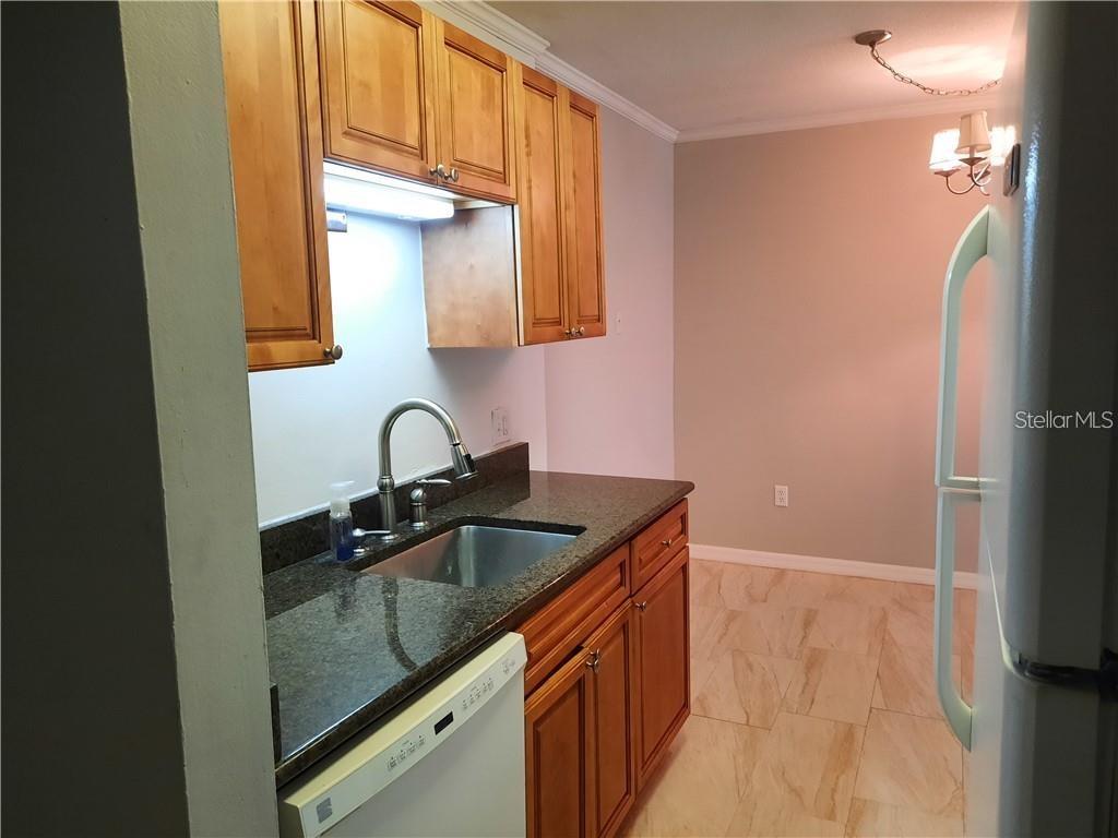 1695 LEE RD #B210, WINTER PARK, FL, 32789