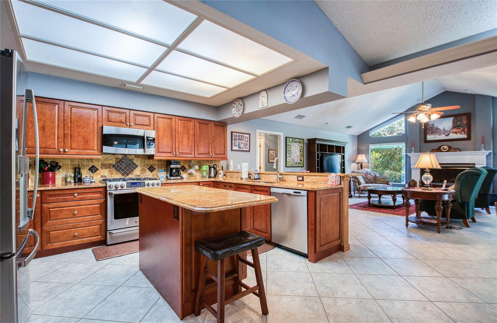 4901 HALLSTEAD WAY, TAMPA, FL, 33647