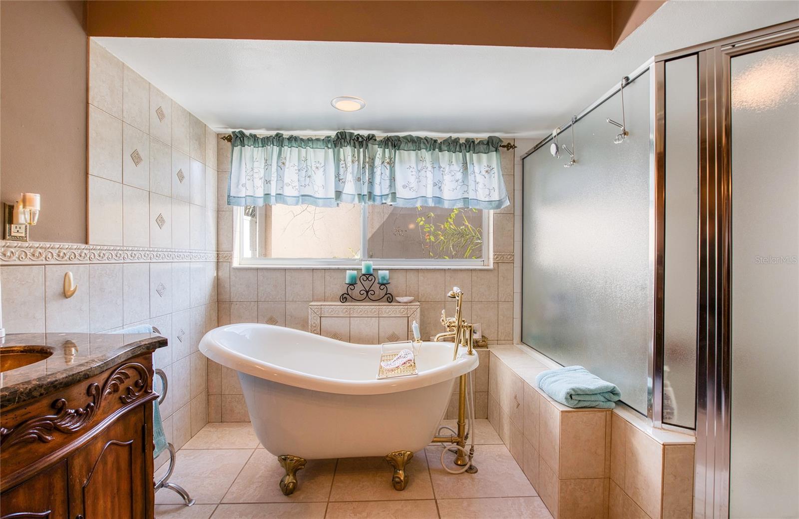 4901 HALLSTEAD WAY, TAMPA, FL, 33647