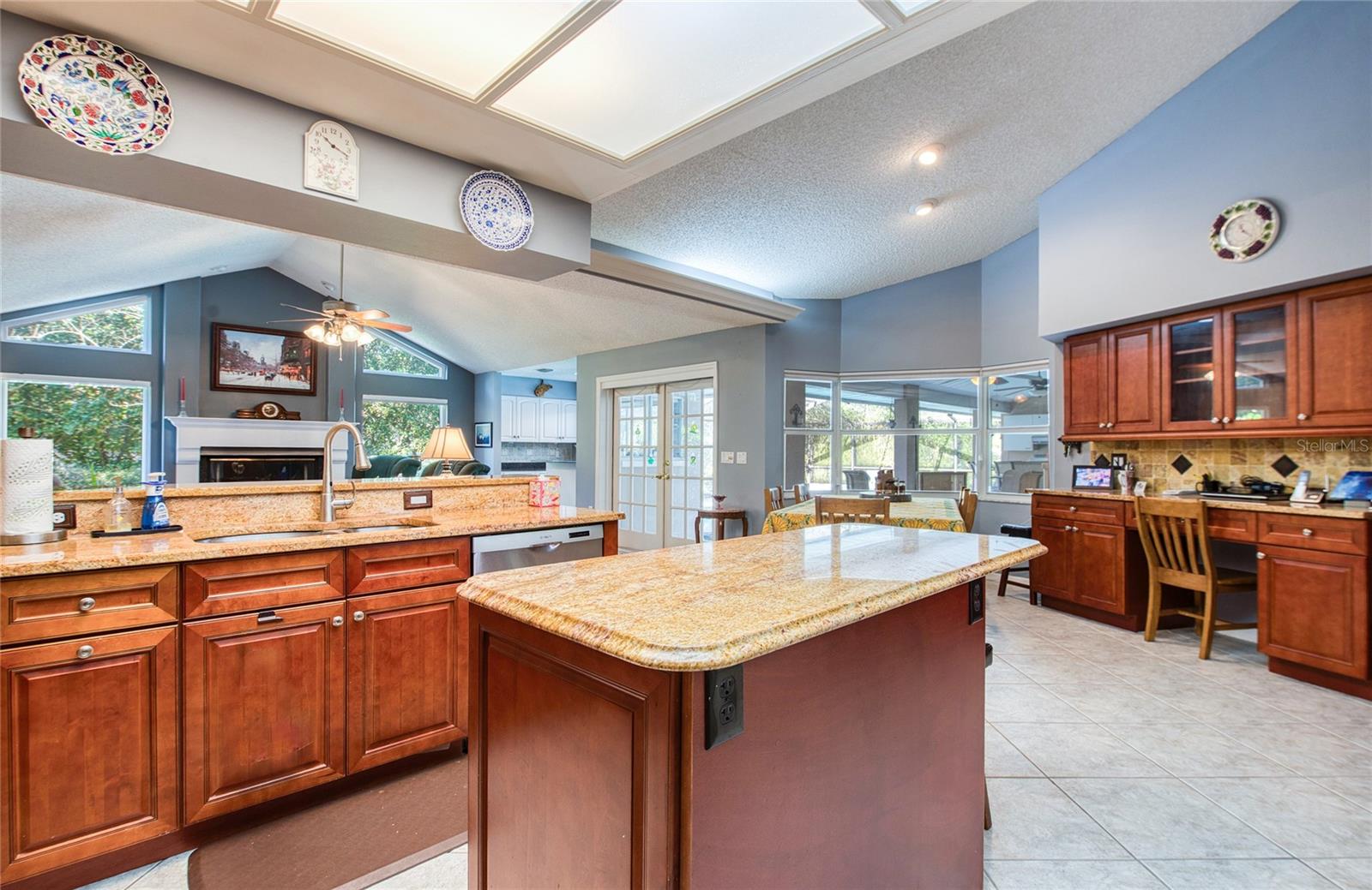 4901 HALLSTEAD WAY, TAMPA, FL, 33647