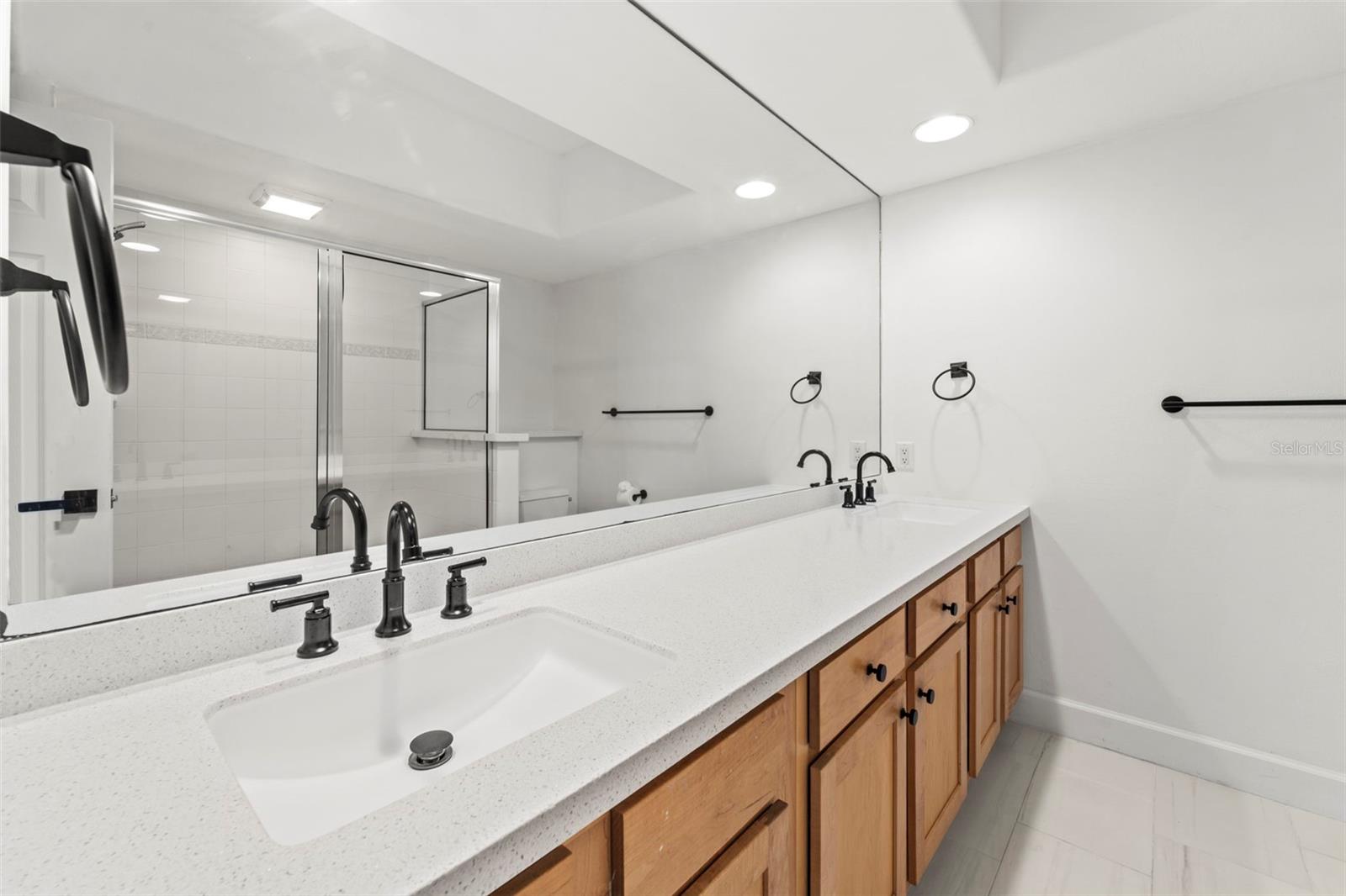 1645 PINELLAS BAYWAY S #B2, ST PETERSBURG, FL, 33715