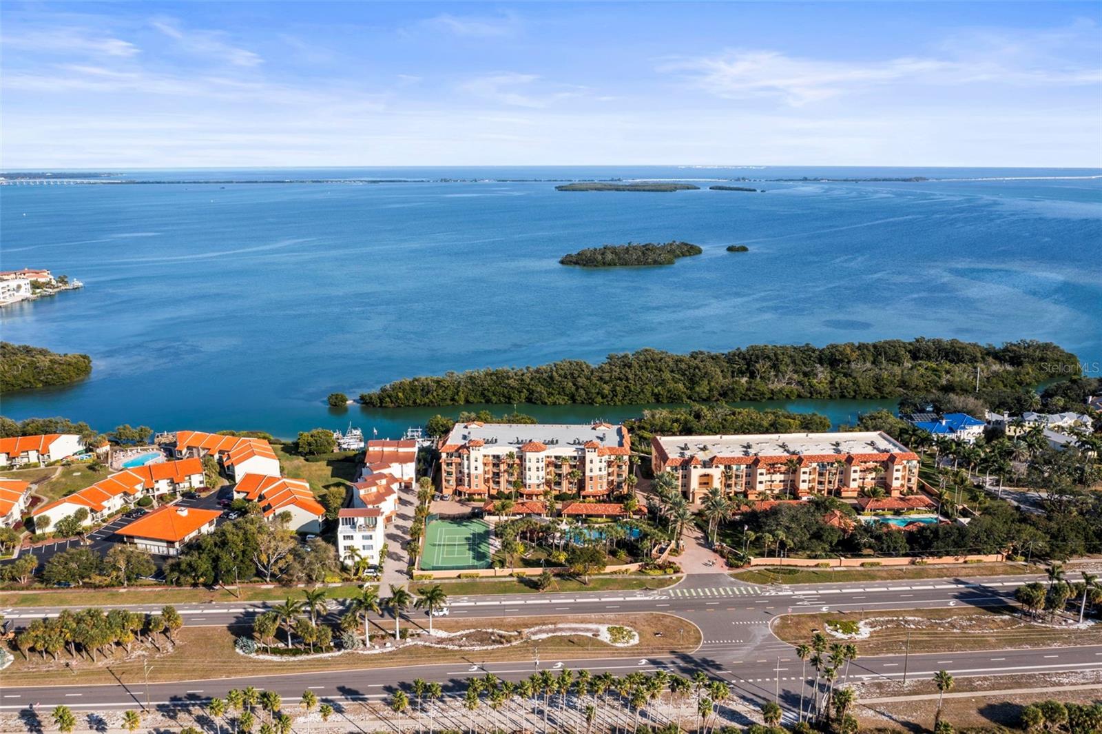 1645 PINELLAS BAYWAY S #B2, ST PETERSBURG, FL, 33715