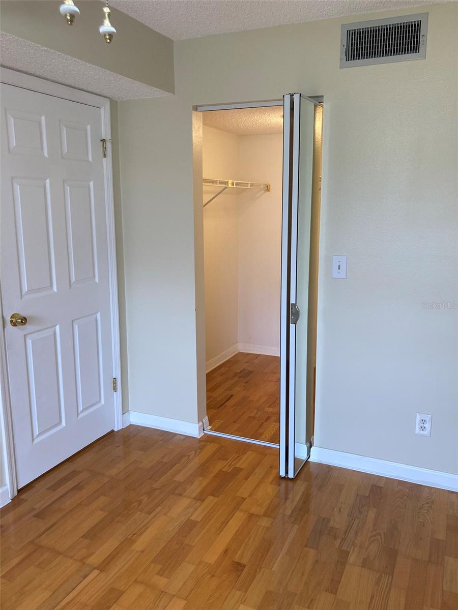 5920 80TH ST N #204, ST PETERSBURG, FL, 33709