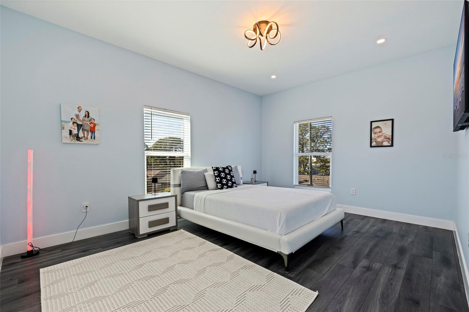 TB8467428 Property Photo